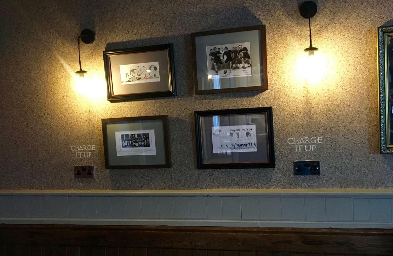 Kings Arms Hotel 멜로스 외부 사진