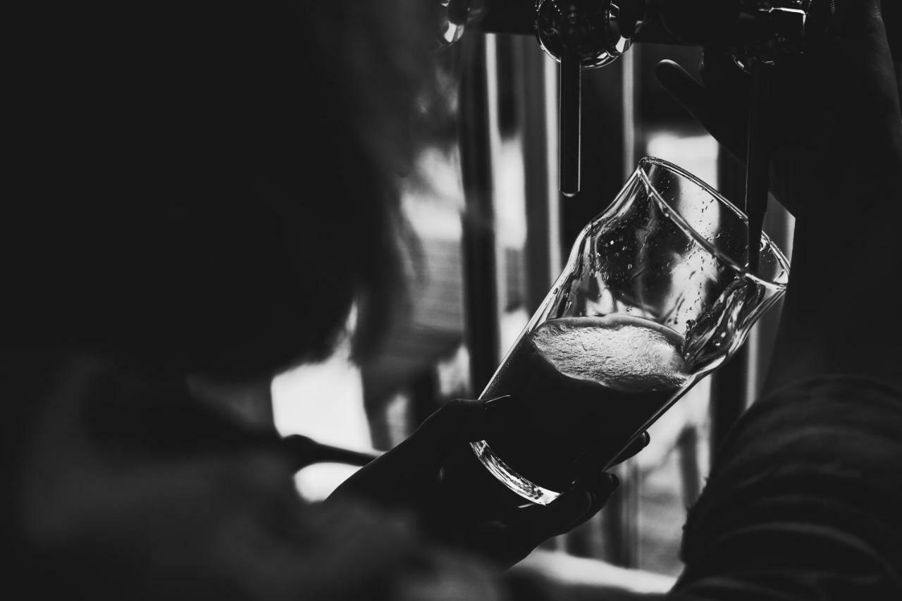 Kings Arms Hotel 멜로스 외부 사진