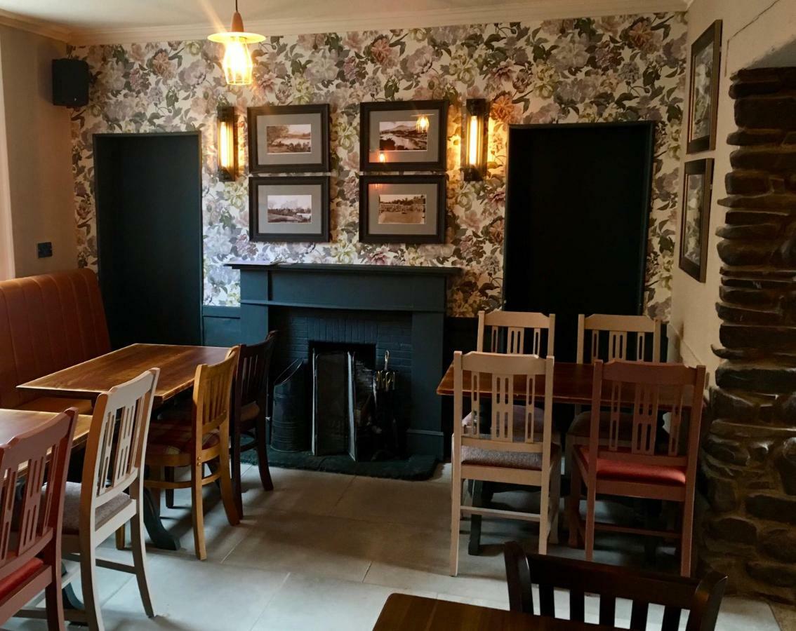 Kings Arms Hotel 멜로스 외부 사진