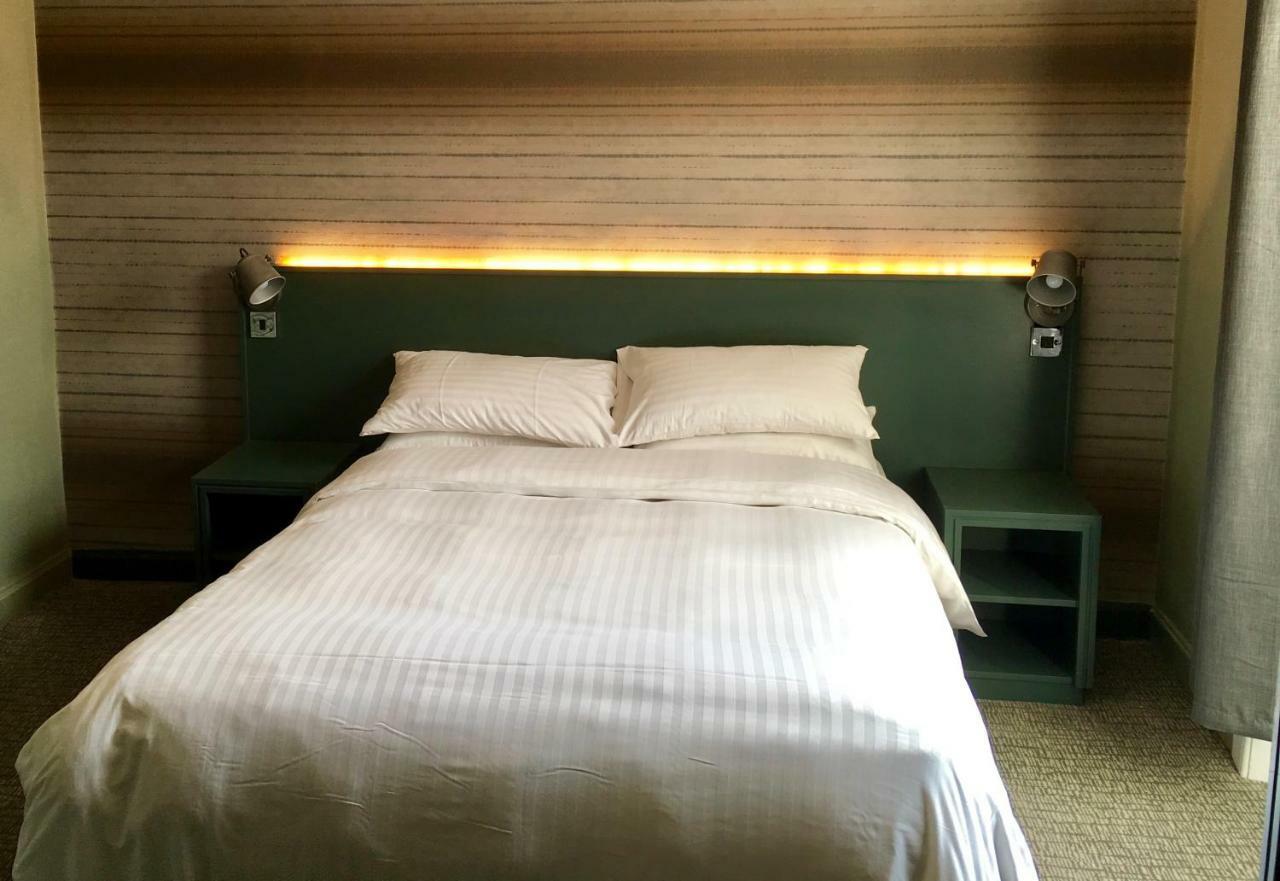 Kings Arms Hotel 멜로스 외부 사진