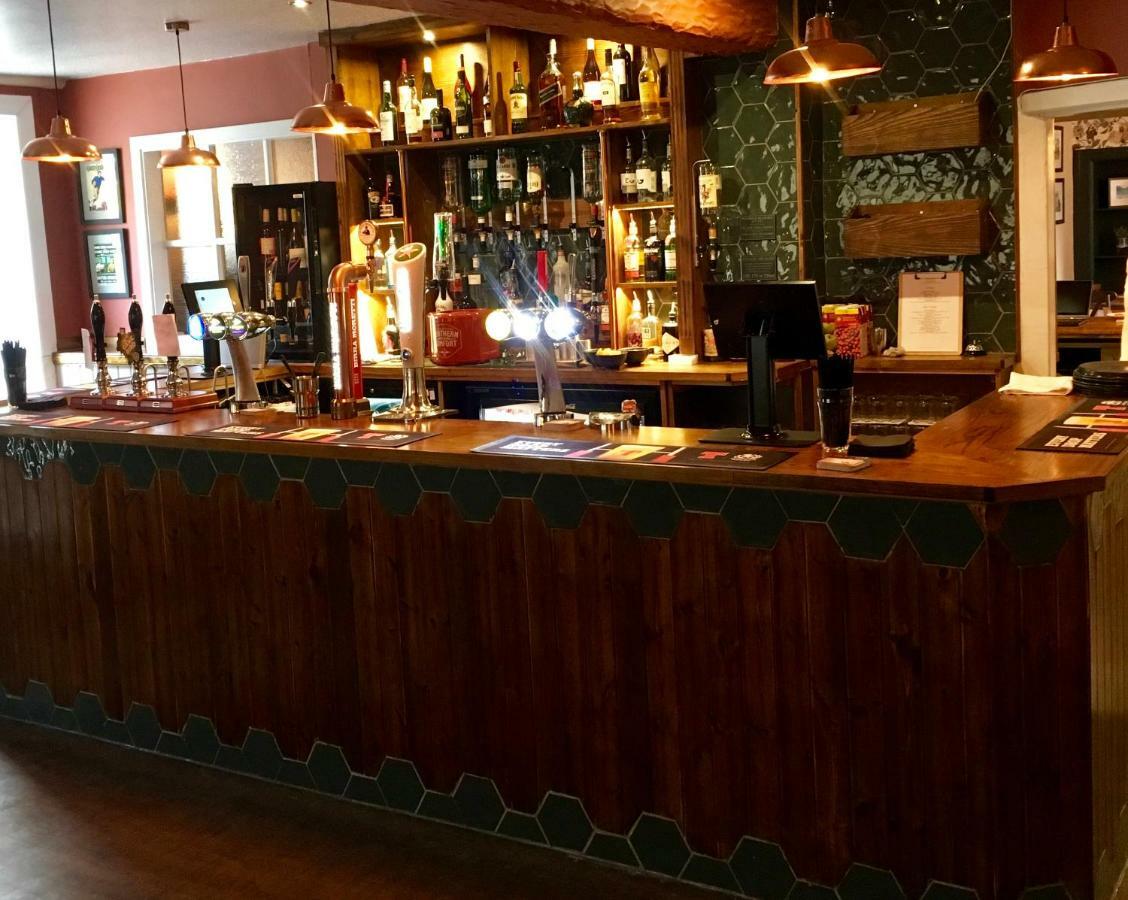 Kings Arms Hotel 멜로스 외부 사진